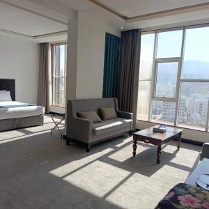 Deluxe Double Room (2 Adults + 1 Child)
