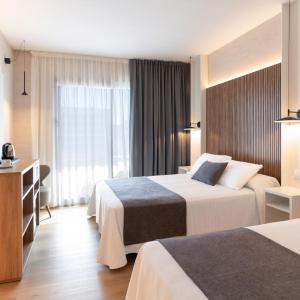 Triple Room (2 Adults + 1 Child)