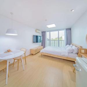 Double Room with Mountain View