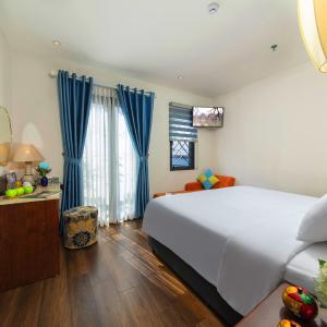 Premier Double Room with Balcony