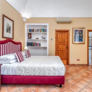 Deluxe Two-Bedroom Apartment