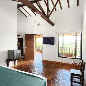 Twin Room with Mountain View