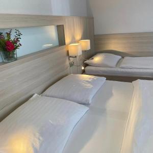 Economy Triple Room