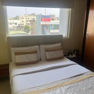 Superior Double or Twin Room with City View
