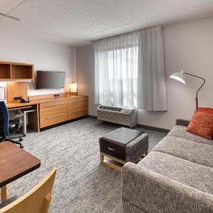One-Bedroom Suite