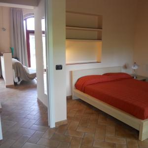 One-Bedroom Apartment - Annex