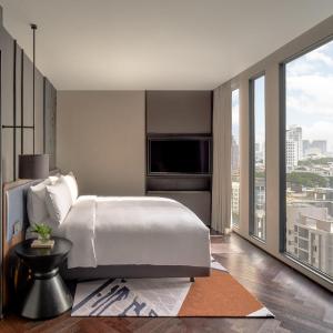 Junior King Suite - Lounge Access
