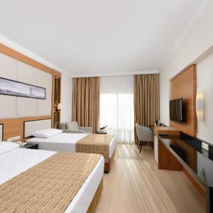Standard Double Room (2 Adults+2 Children)