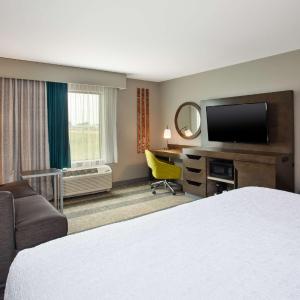 King Room with Sofa Bed - Non-Smoking