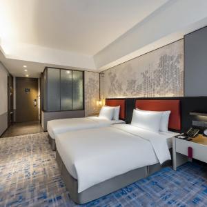 Premier Twin Room