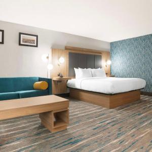 King Suite with Sofa Bed - Non Smoking