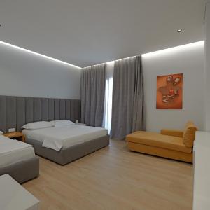 Triple Room with Balcony