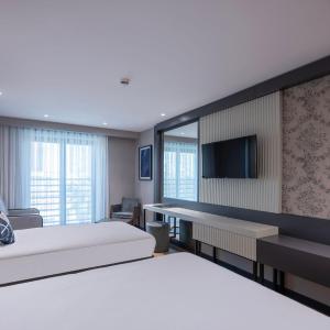 Premium Triple Room with Sofa Bed 