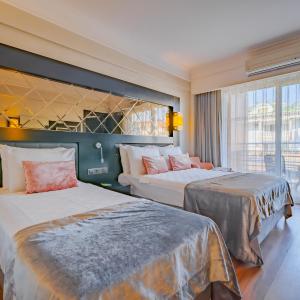 Standard Double or Twin Room with Balcony