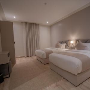 Large Twin Room