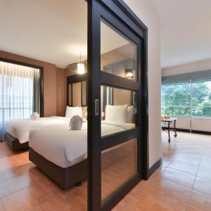 Royal Suite with Twin Bed