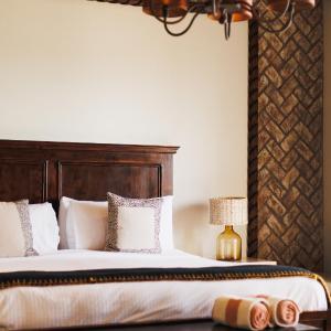 Deluxe Ocean View Suite King