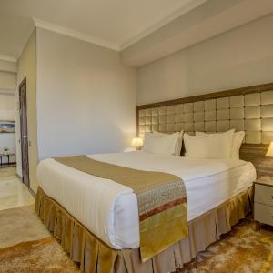 Deluxe Single Room with Balcony
