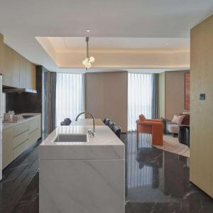Two-Bedroom King Suite with Kitchen and Two King Beds