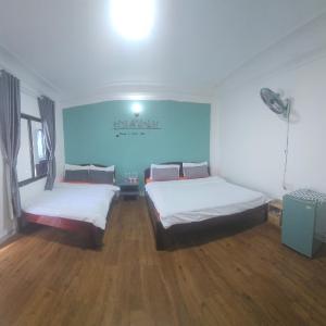 Twin Room with Private Bathroom