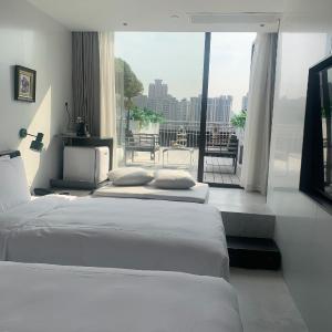 Twin Room with Balcony