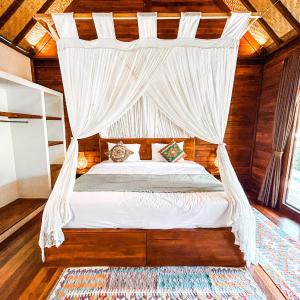 Suite with Garden View