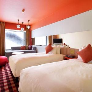 Twin Room with Ski Run View - Mirror - Non-Smoking Wing 6