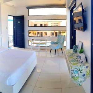 Deluxe Double Room with Balcony and Sea View