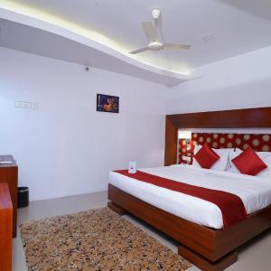 King Room with Balcony