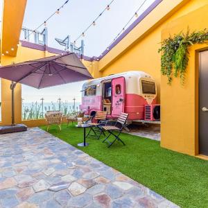 Panoramic Ocean Glamping Caravan