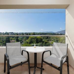 Triple Room with Mountain View