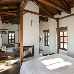 Junior Suite with Outdoor Hot Tub - Mountain & Sea View