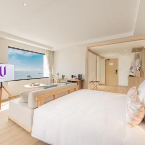Junior Suite Panoramic Seaview with Lux Bliss Bath (24 Hours Use of Room)
