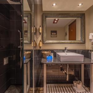 Suite with Private Pool