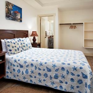 Queen Room with Sea View