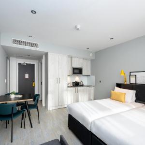 Twin Studio Sleeps 3