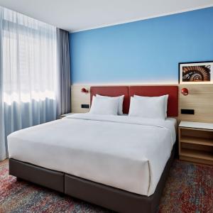 Superior King Studio with Sofa Bed and Balcony