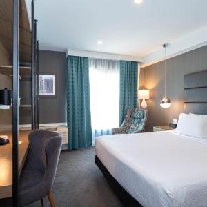 Signature Room, 1 King Bed