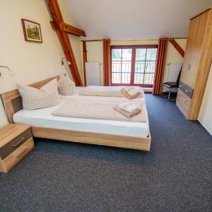 One-Bedroom Apartment with a double bed