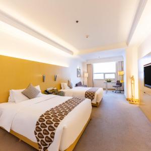 Deluxe Room Twin Beds