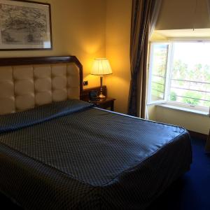Double or Twin Room with Sea View