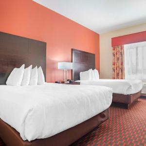 Queen Room with Two Queen Beds - Non-Smoking