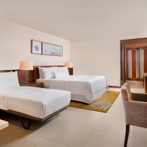 Superior, Guest room, 1 King, Alternate bed: sofa bed