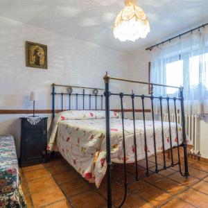 Four-Bedroom House (8 Adults)