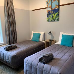 Twin Room with Private Bathroom