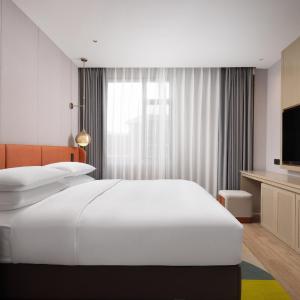 Suite with Garden View