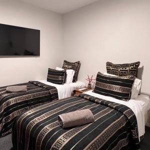 Standard Twin Room with Shared Bathroom
