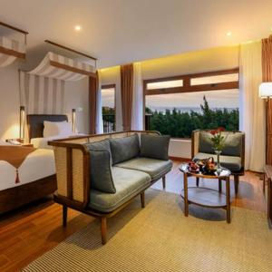 Deluxe Twin Room with Ocean View and Balcony