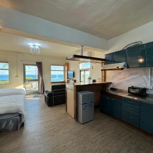 Deluxe Twin Room with Sea View