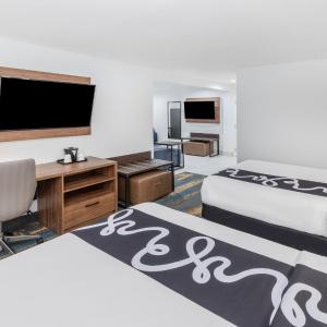 Suite with Two Queen Beds - Non-Smoking